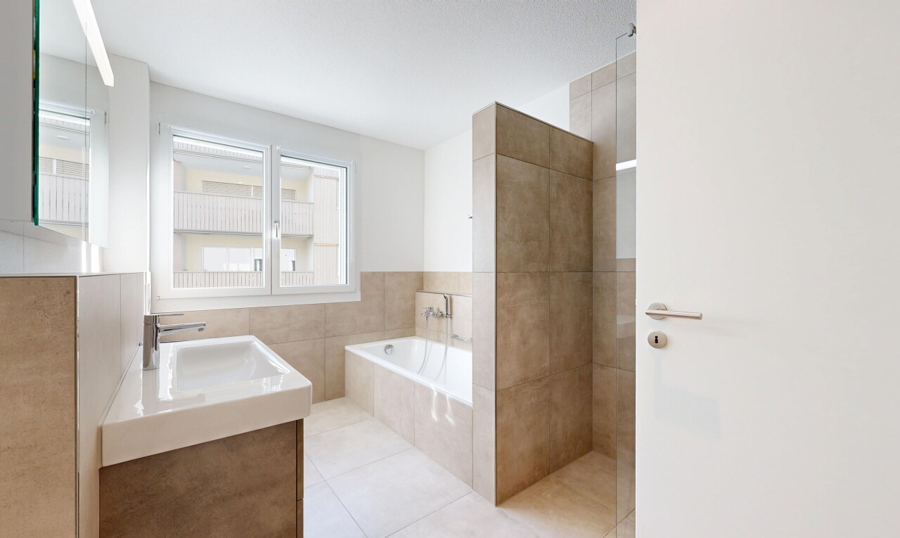Moderne 4.5-Zimmerwohnung mit grossem Balkon und hochwertiger Küche - 8