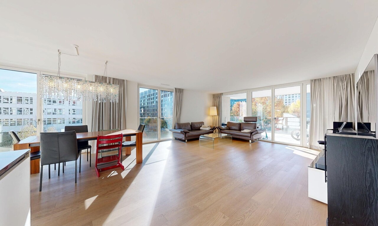 Hochwertige 4.5-Zimmer-Wohnung - 2