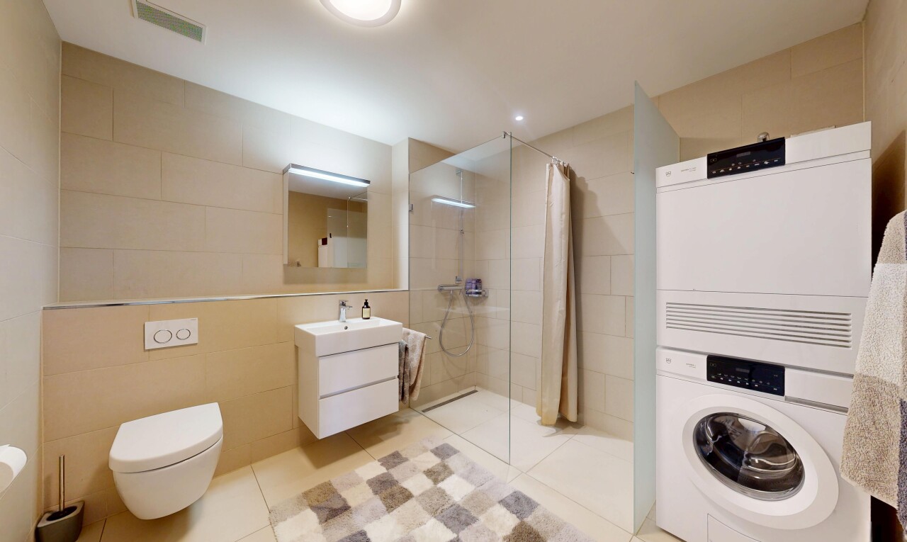 Hochwertige 4.5-Zimmer-Wohnung - 8