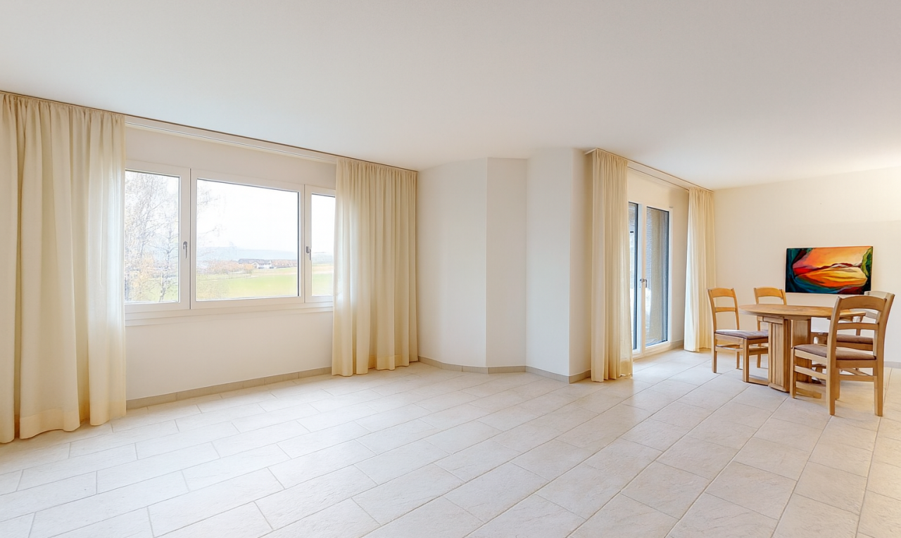 4.5-Zimmer-Wohnung mit zusätzlichem Bastelraum in Dietlikon - 0