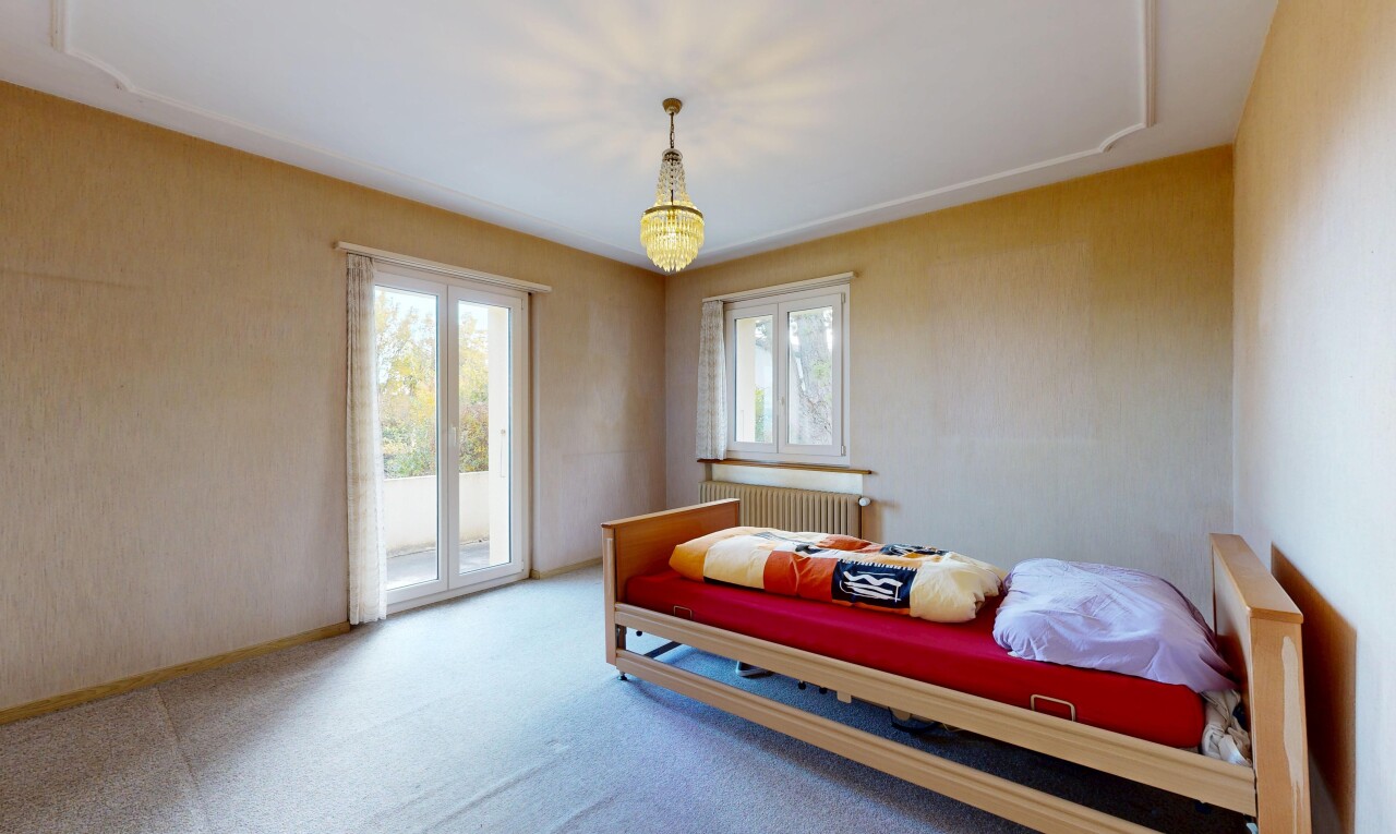 Haus mit Seeblick, 809 m² Garten und viel Renovierungspotenzial - 9