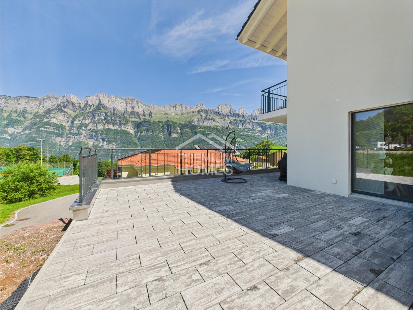 Neuwertiger Wohn(r)traum mit Seeluft und Gipfelblick - 0