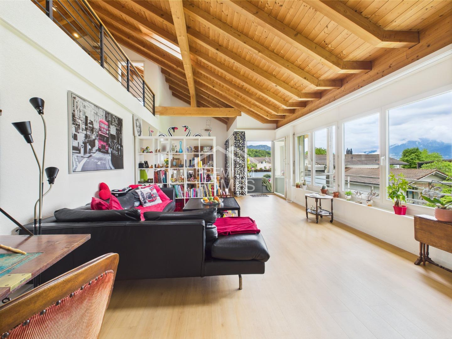 Wohntraum am Vierwaldstättersee mit Aussicht in Greppen LU - 0