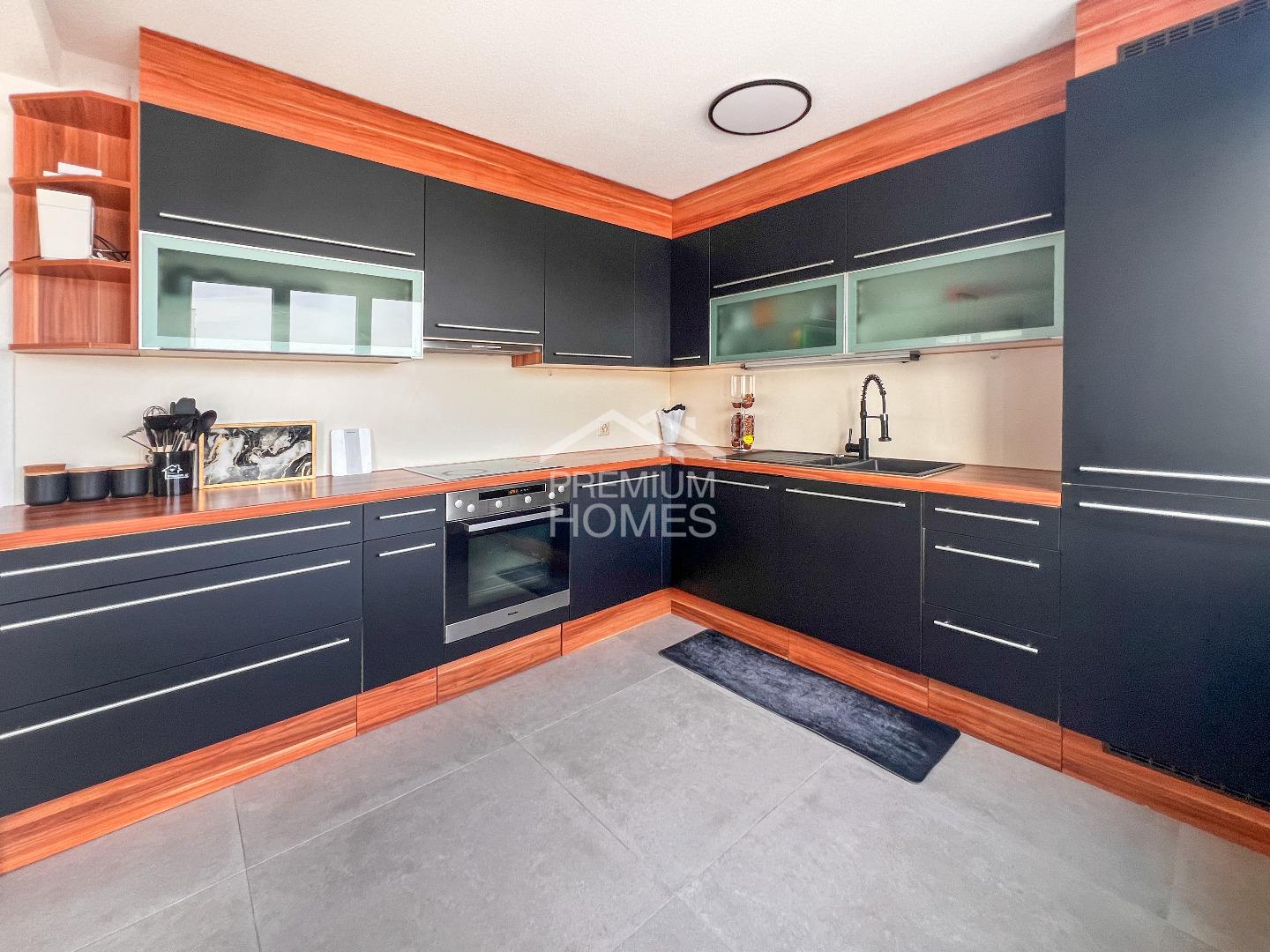 MEINE EIGENEN VIER WÄNDE - 3