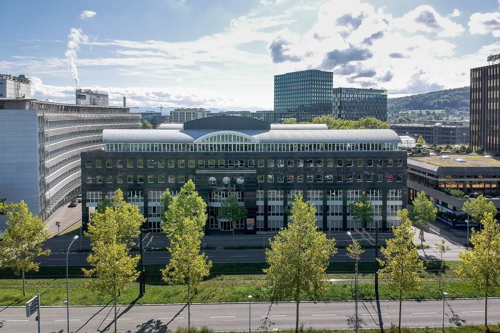 Einstellplätze beim Leutschenbach zu vermieten - 0