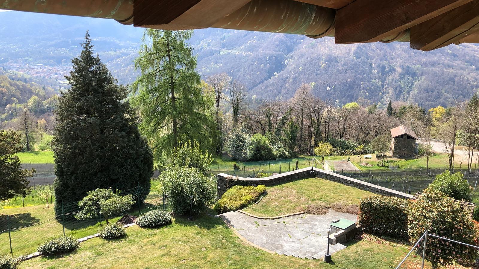 UN' OASI DI PARADISO - 1