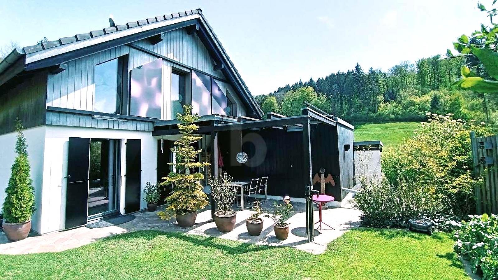 SONNIG UND IDYLLISCH, AN UNVERBAUBARER LAGE - 1