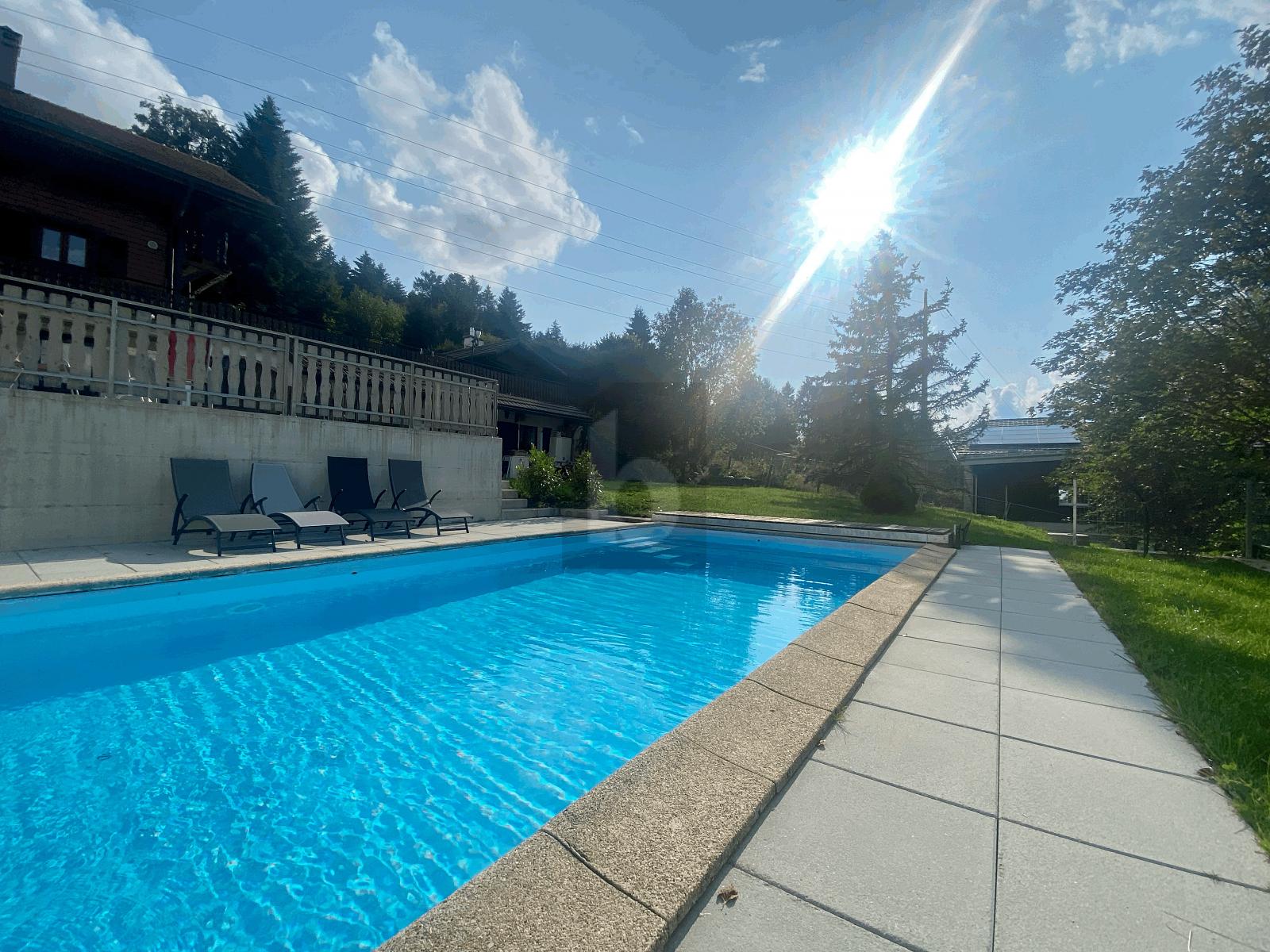 AU CALME AVEC PISCINE - 0