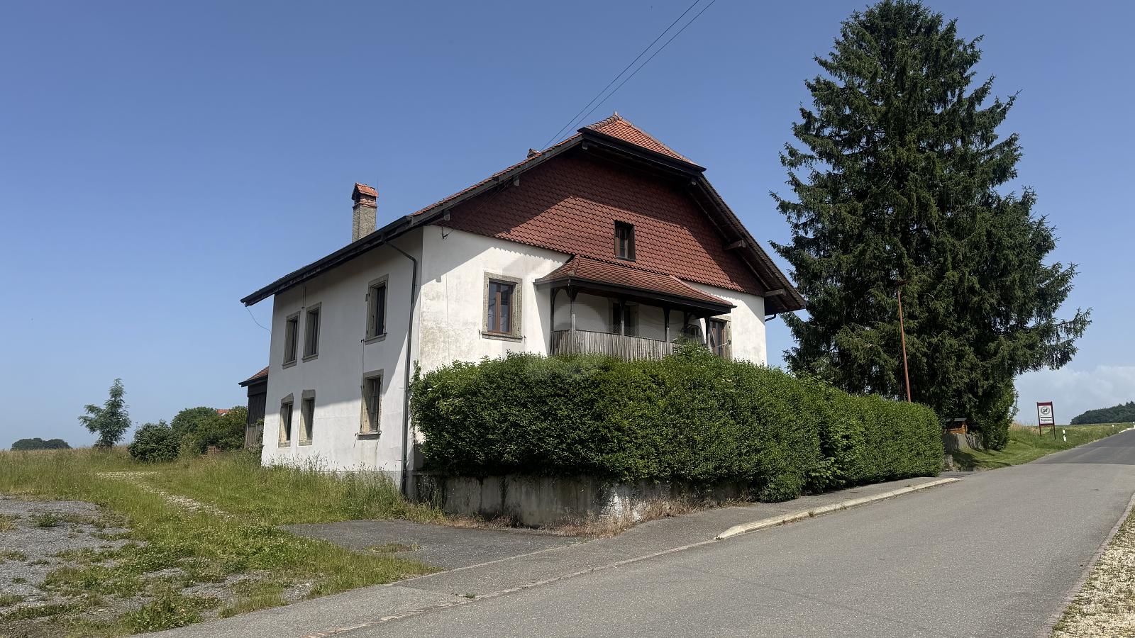 MAISON DE CAMPAGNE AVEC RENDEMENT - 0