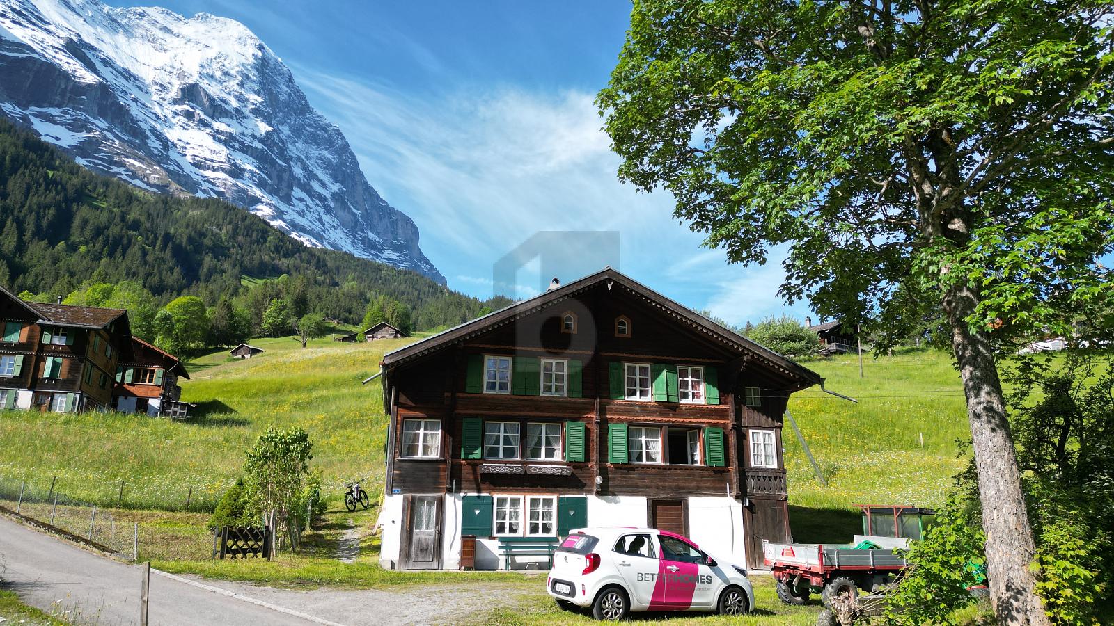 GROSSZÜGIG UND CHARMANT - 4