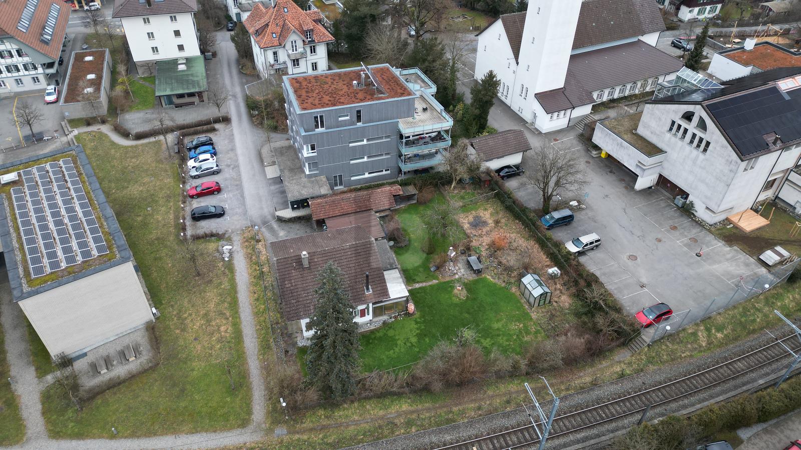 TOP-PARZELLE MITTEN IM ZENTRUM - 2