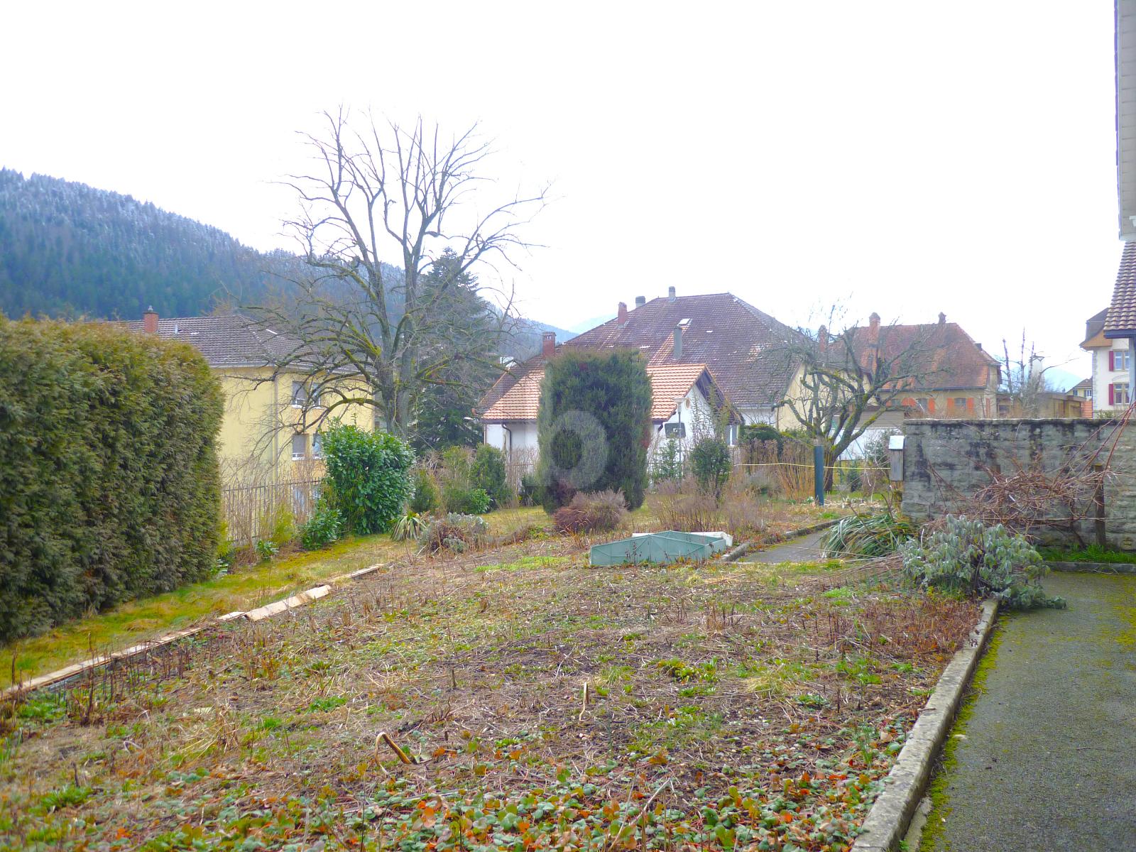 TERRAIN CONSTRUCTIBLE AVEC POTENTIEL INVESTISSEUR - 2