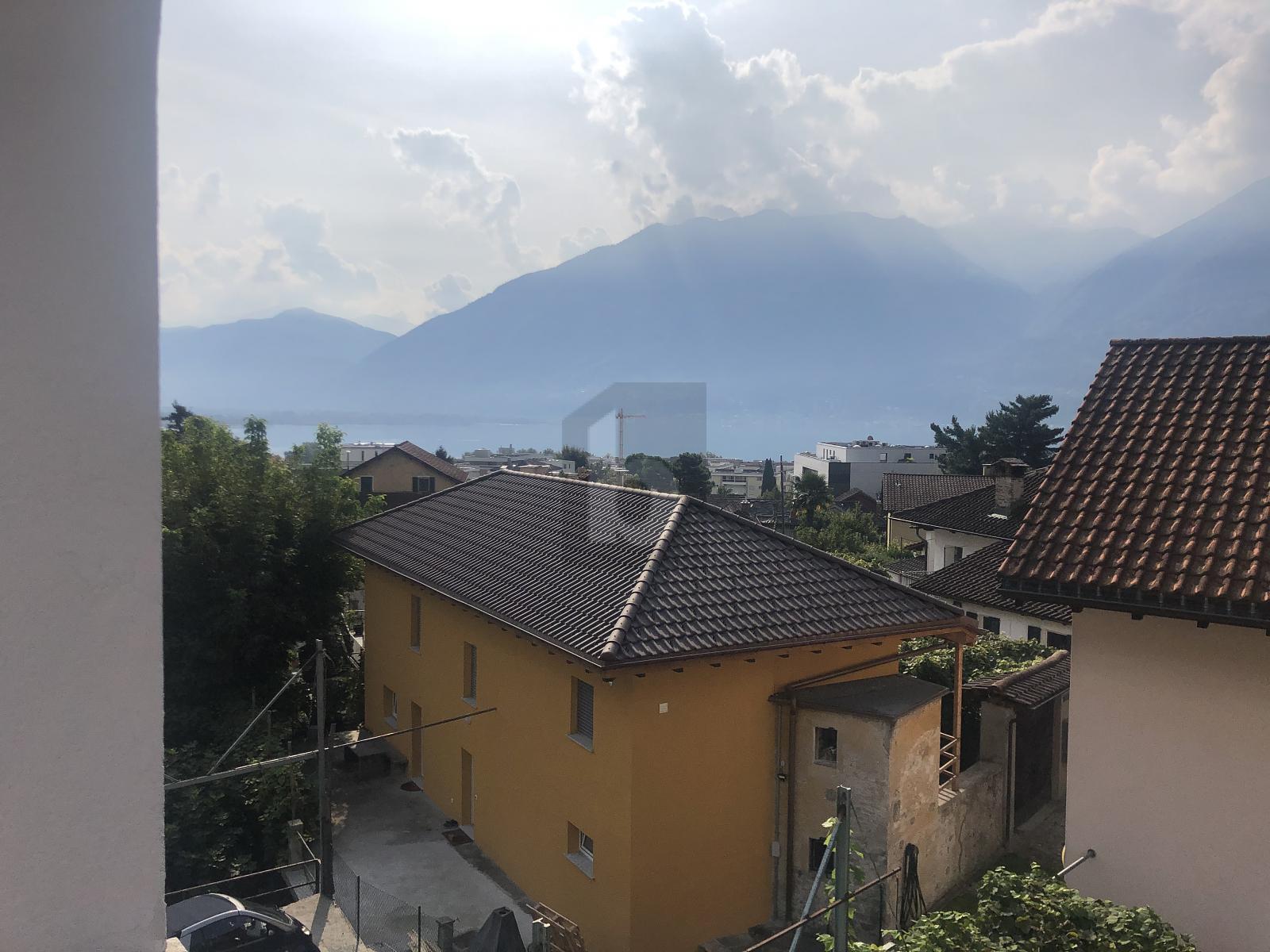GRANDE PLURIFAMILIARE CON POTENZIALE - 0