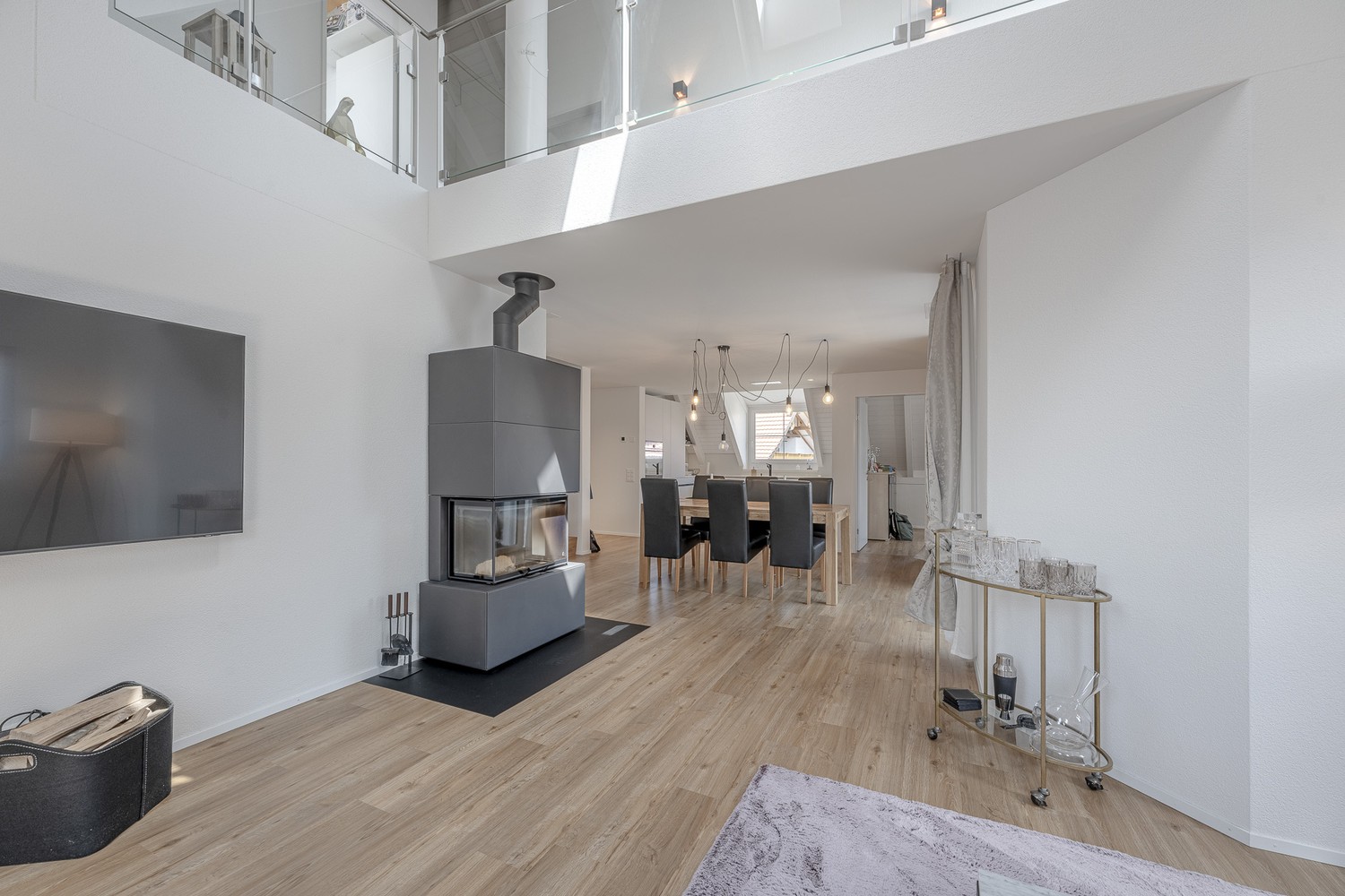 Exklusive 4.5-Zimmer-Maisonettewohnung mit Stil! - 0