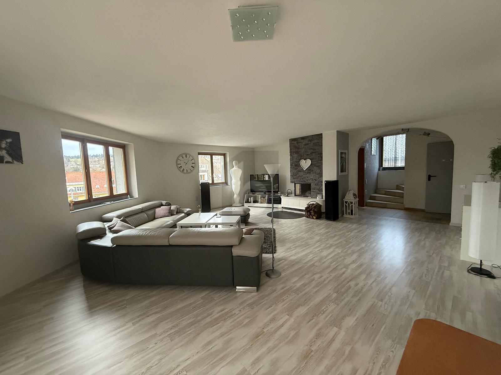 PISCINE INTÉRIEURE ET CHAMBRE D'HÔTE - 2