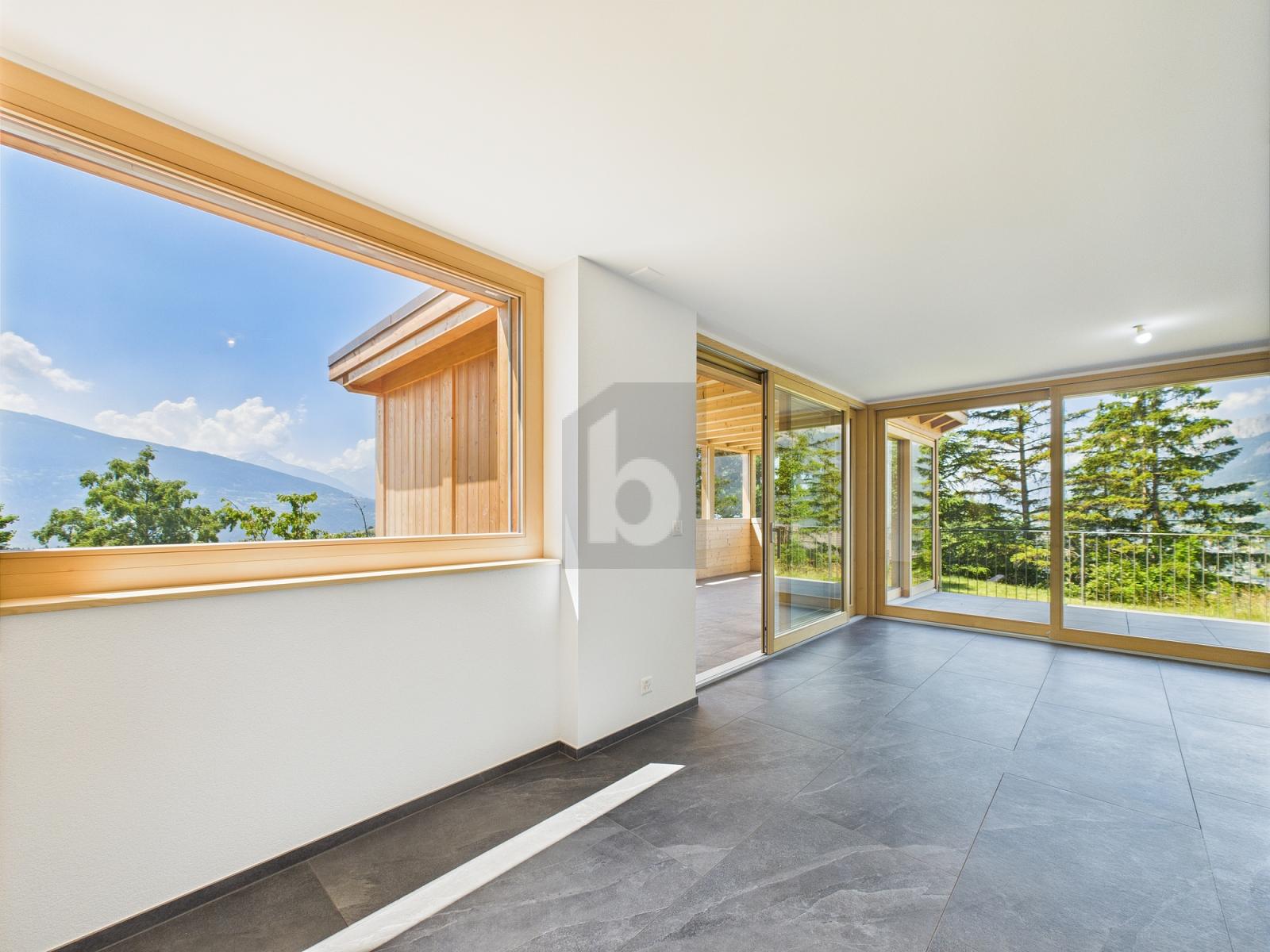 CHALET RÉNOVÉ AVEC GRAND TERRAIN - 3