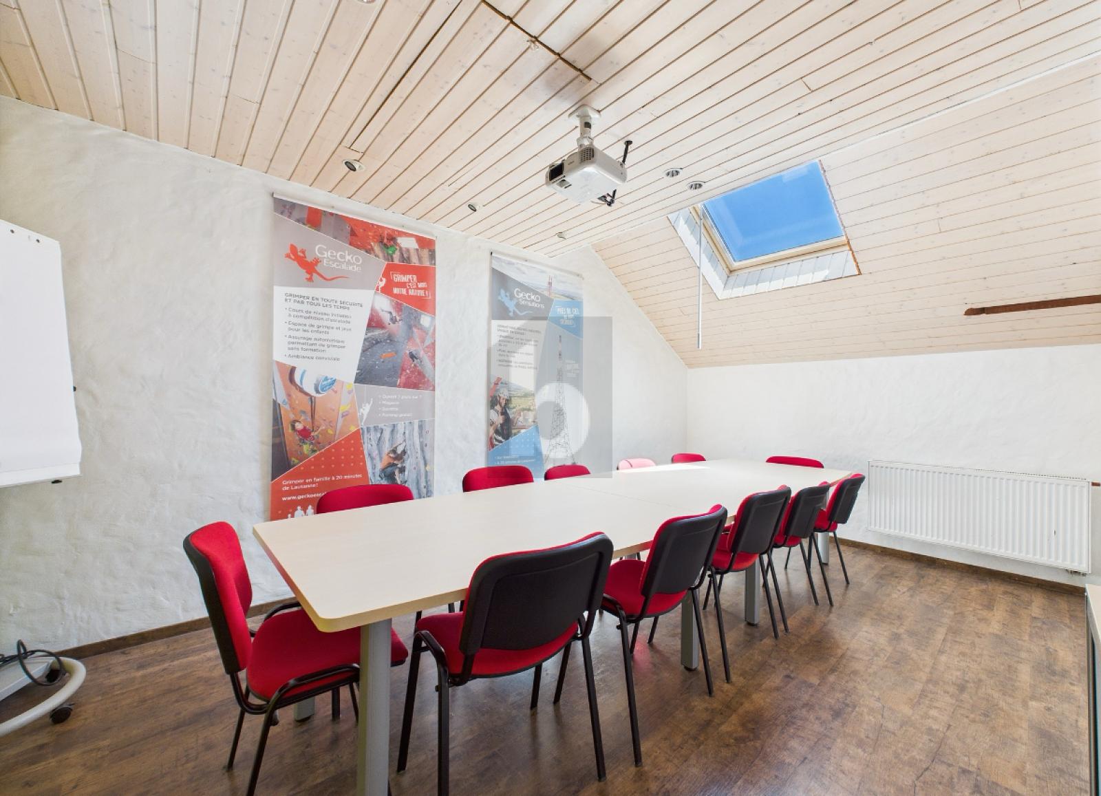 GRANGE AVEC ESPACE ESCALADE ET RENDEMENT TOP ! - 3