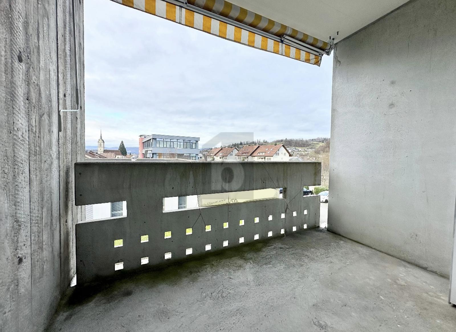 RENOVIERT MIT BALKON UND INDOOR-POOL - 4