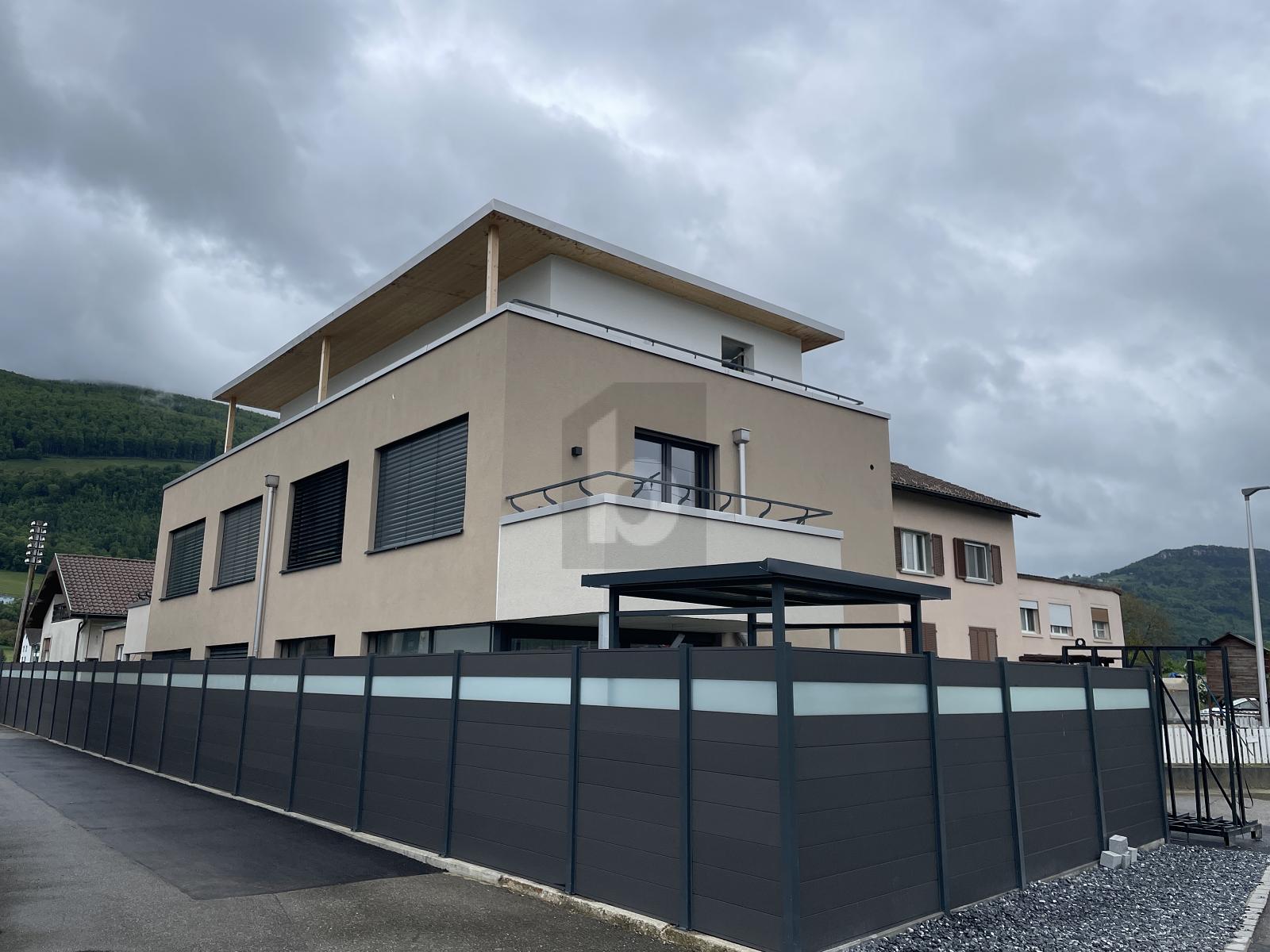 MODERN MIT GROSSER TERRASSE - 1