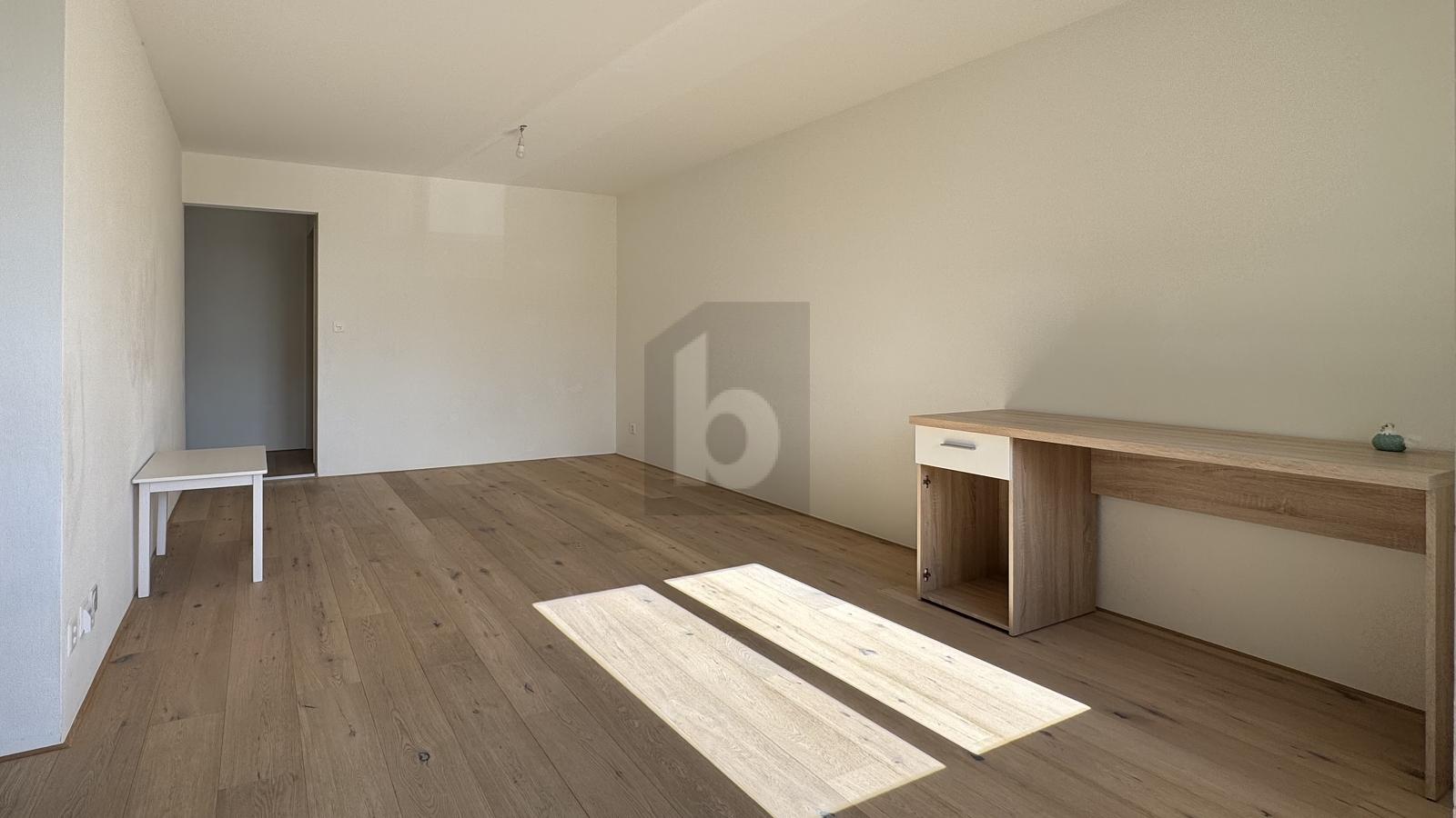FRISCH, MODERN, BEZUGSBEREIT - 1