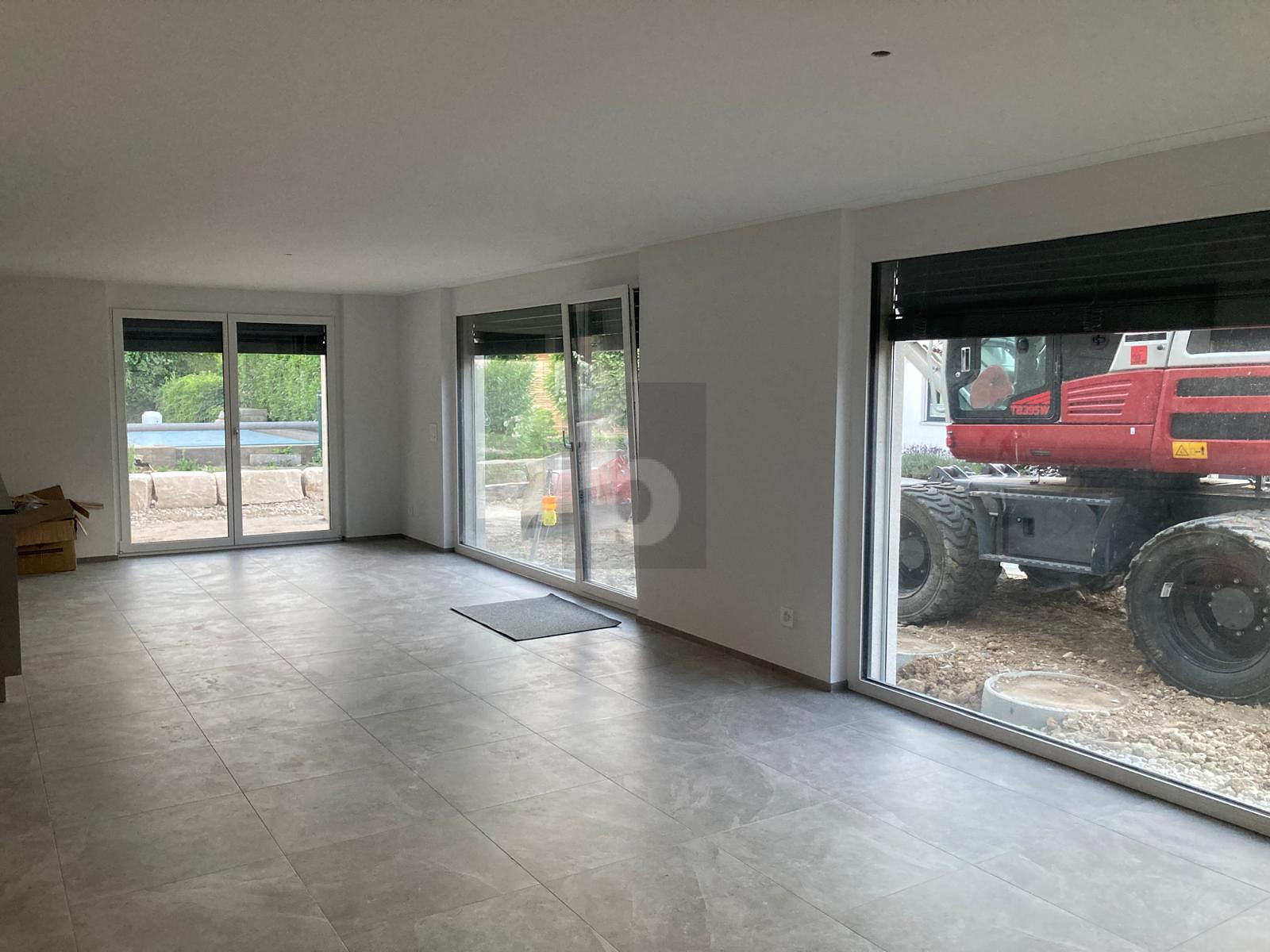 NEUBAU MIT GROSSER TERRASSE AN TOP LAGE - 2