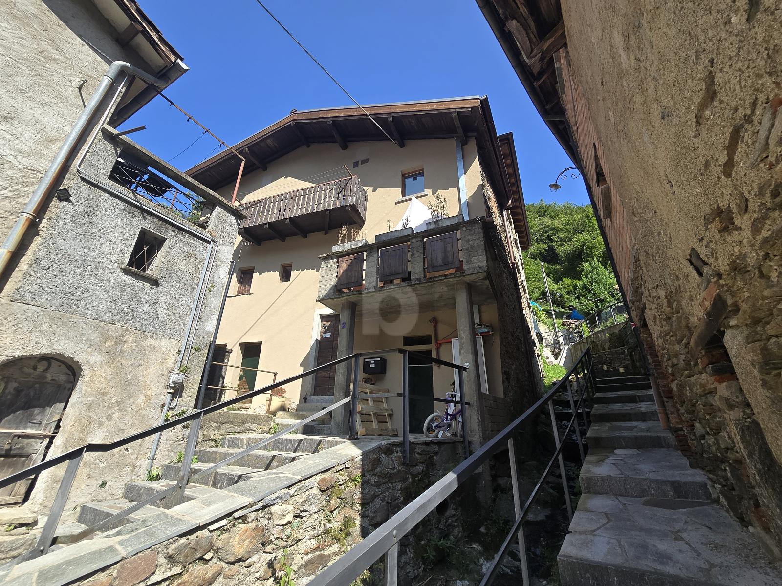 TRANQULLA E SPAZIOSA CON GIARDINO - 0