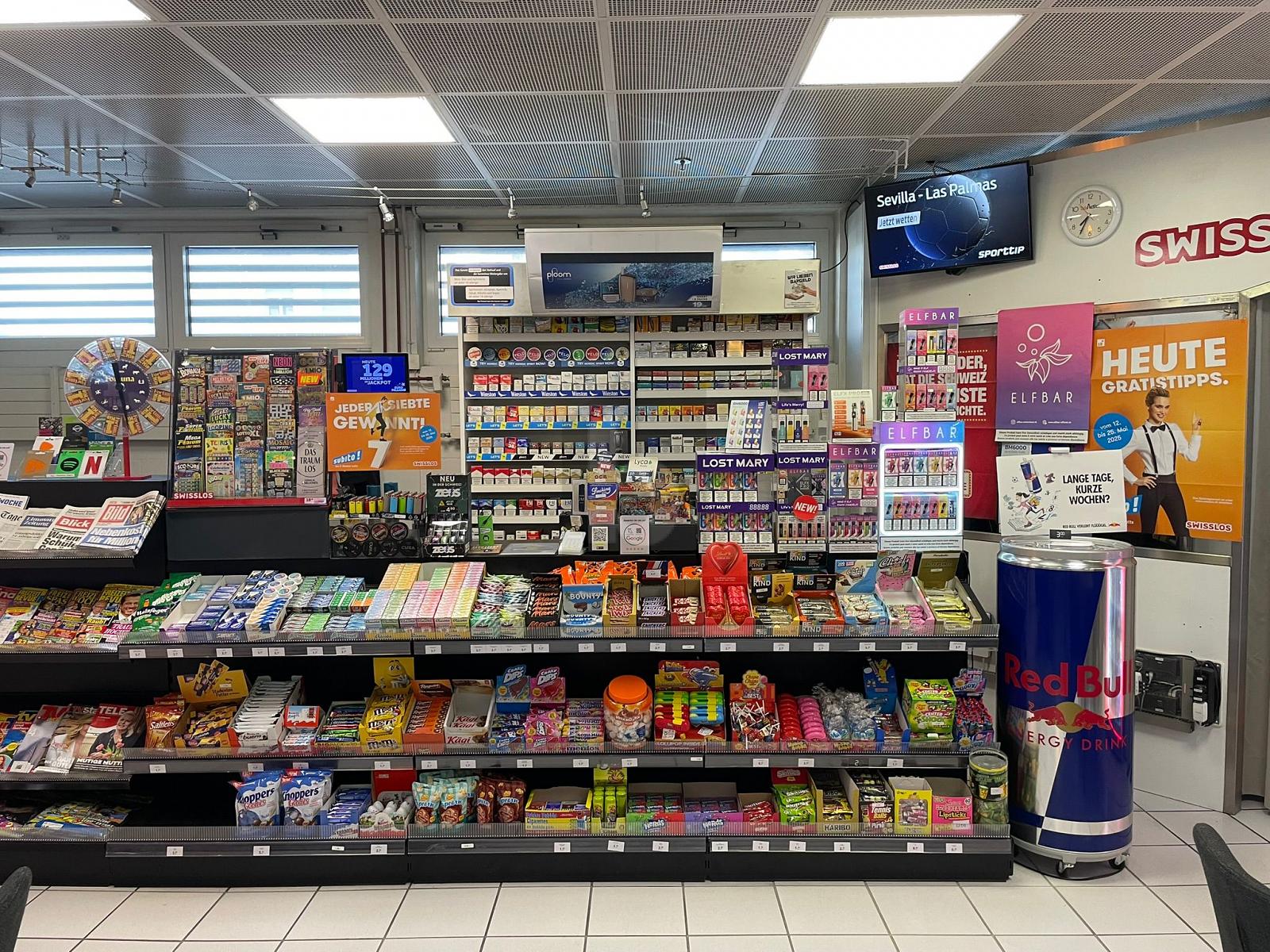 KIOSK MIT INVENTAR AN FREQUENTIERTER LAGE - 0