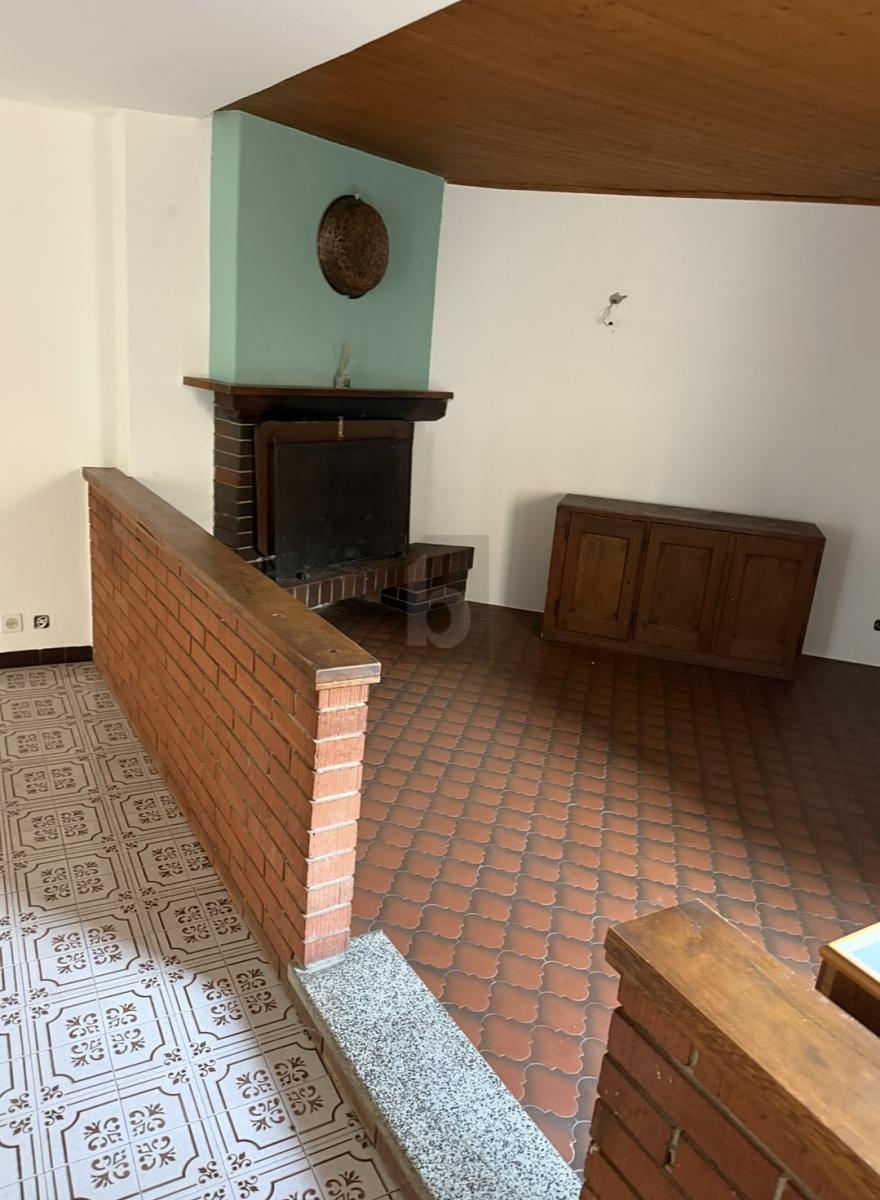 SPAZIOSA CASA DI NUCLEO - 1