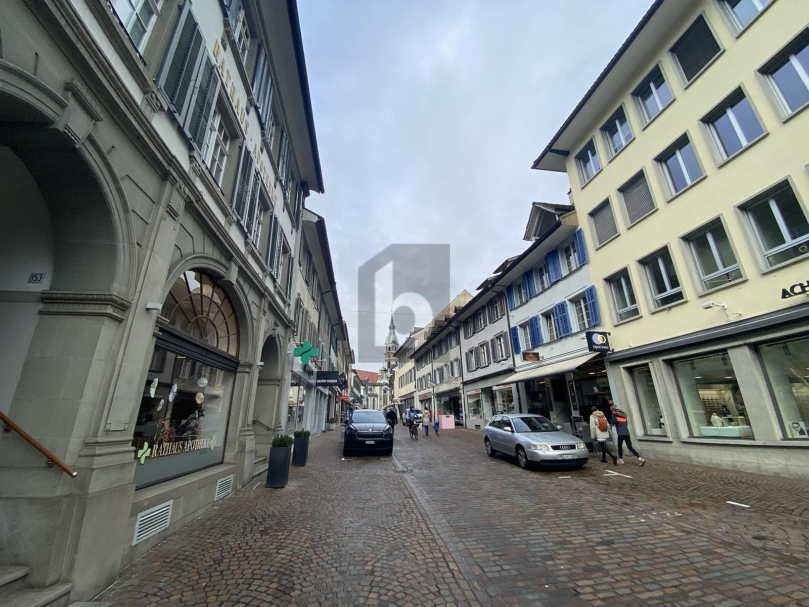 FRISCH RENOVIERT IN DER ALTSTADT - 0