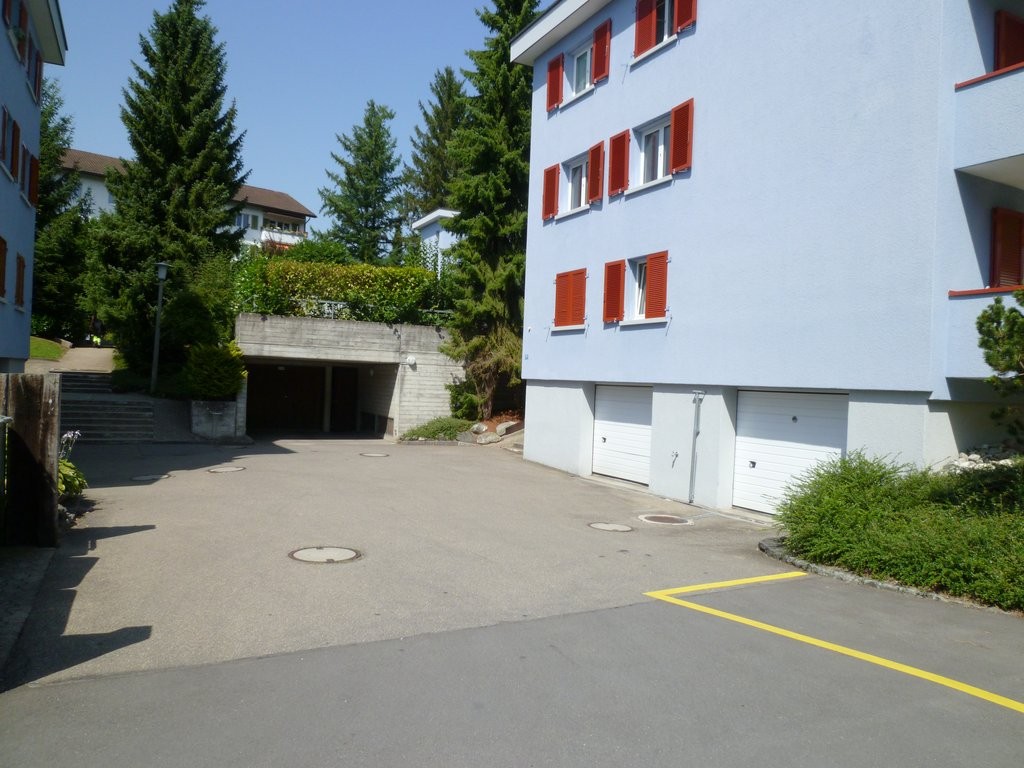 Auto-Einstellplatz zu vermieten - 1