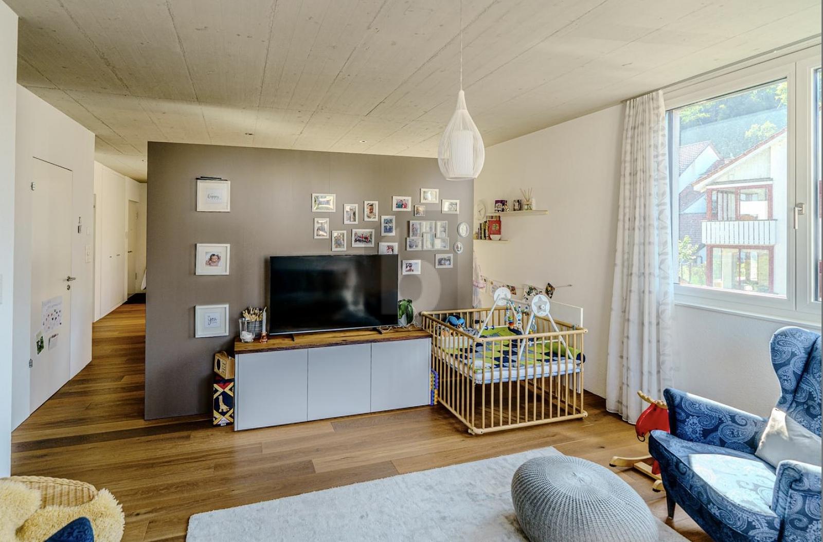 MODERN MIT BALKON UND LOGGIA - 2