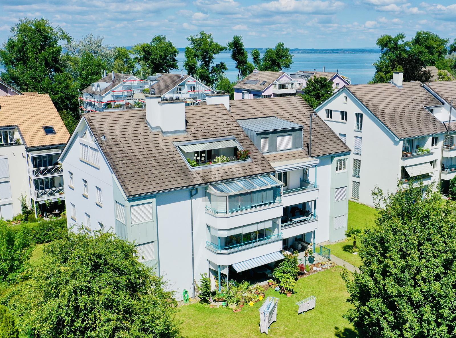 SONNE, SEE UND GROSSER BALKON - 0