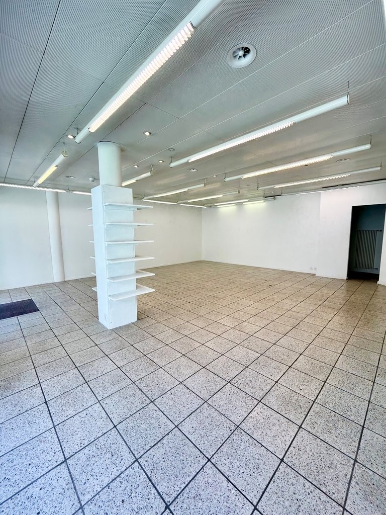 Arcade au centre ville de Sierre à louer de suite ou à convenir - 5