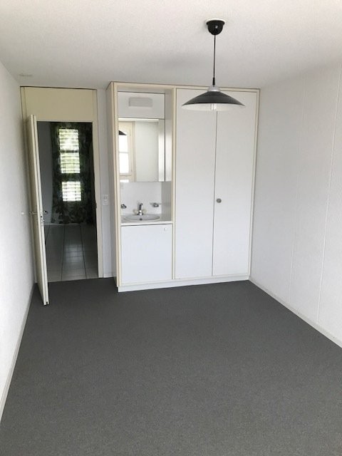 Männer-WG sucht neuen Mitbewohner! - 2
