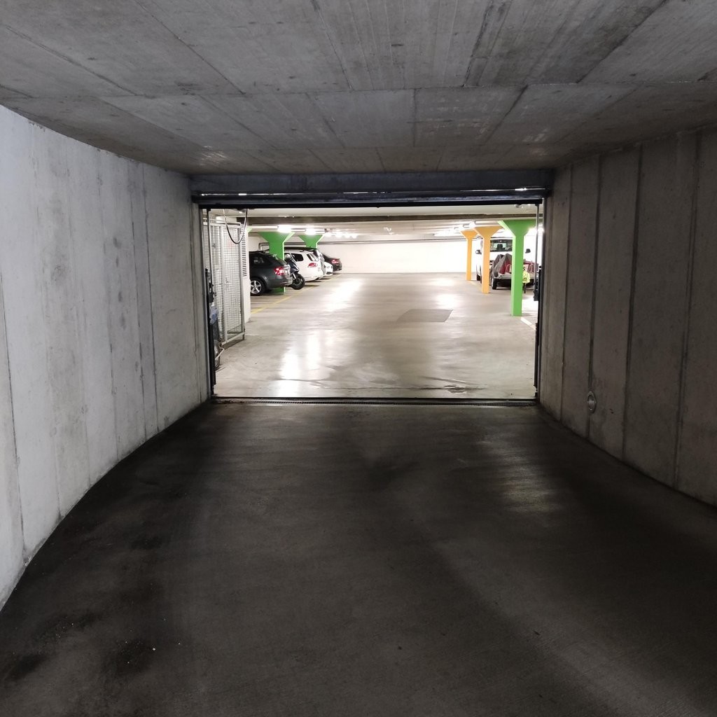 Ein Auto ohne Parkplatz? Wir haben die Lösung... - 3