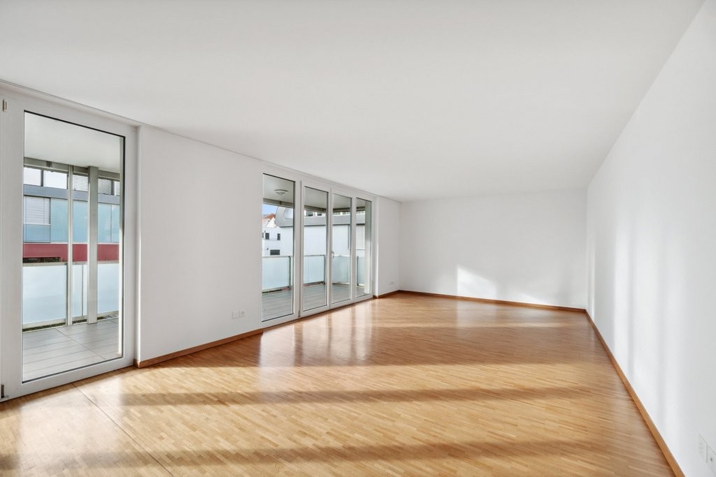 Lichtdurchflutet und modern - 1