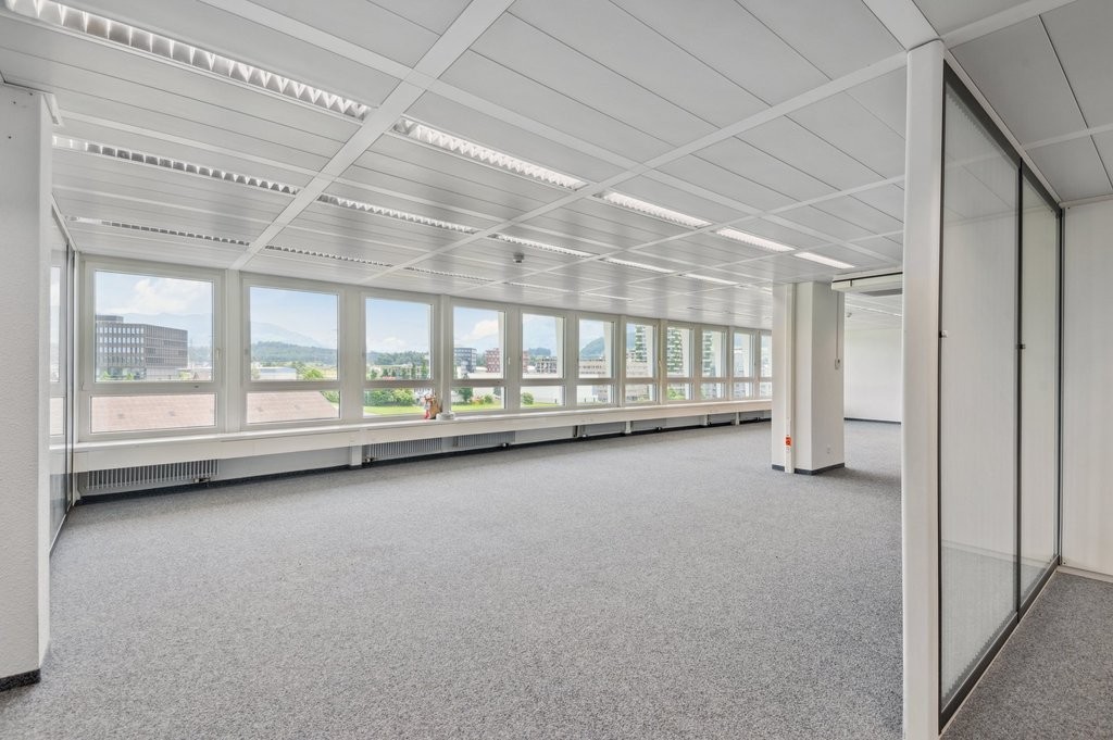 "Attraktiver Büroraum in Rotkreuz" - 3