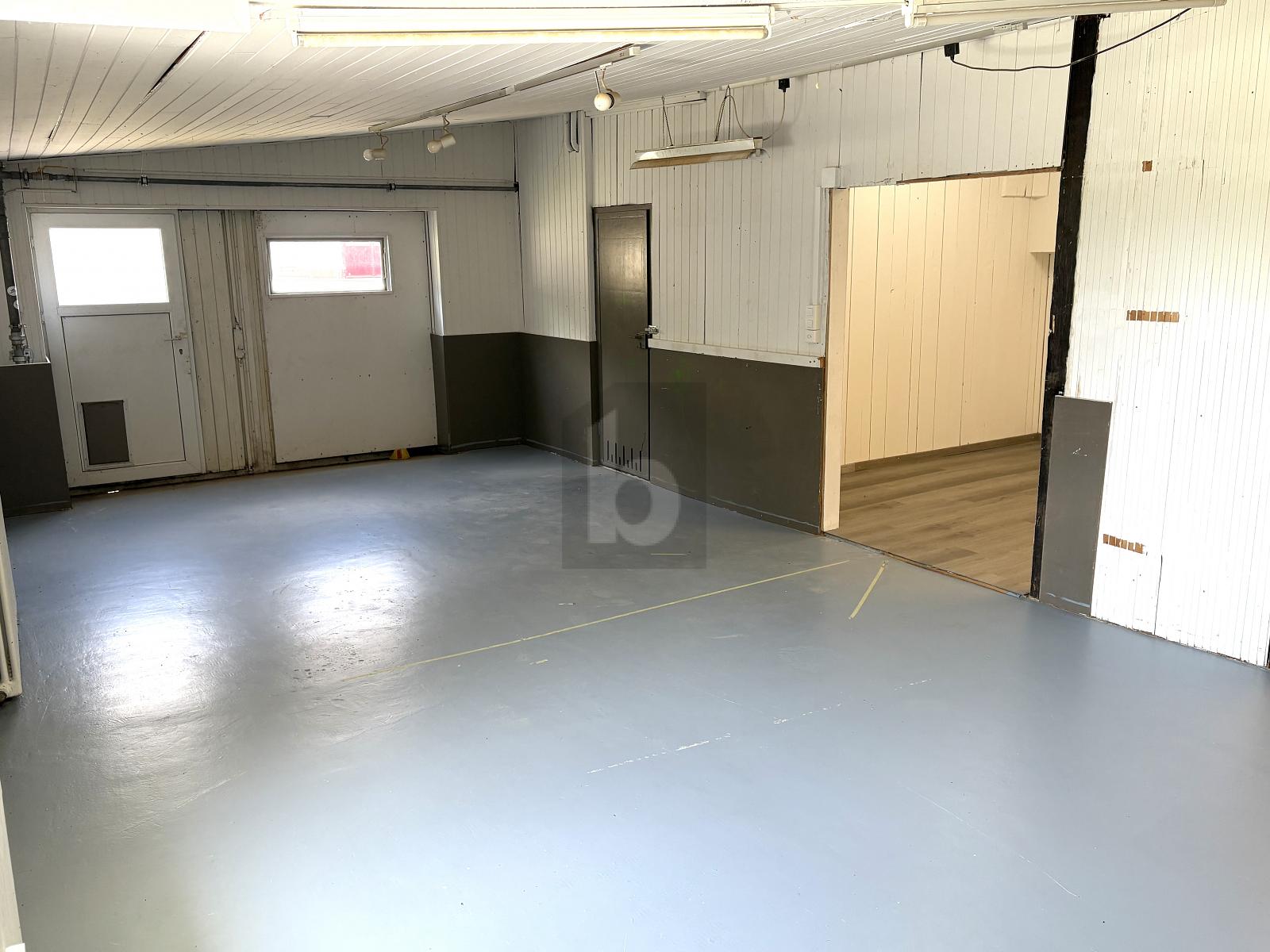 GROSSZÜGIGES GEWERBEOBJEKT MIT ZÜRICHSEE-FLAIR - 2