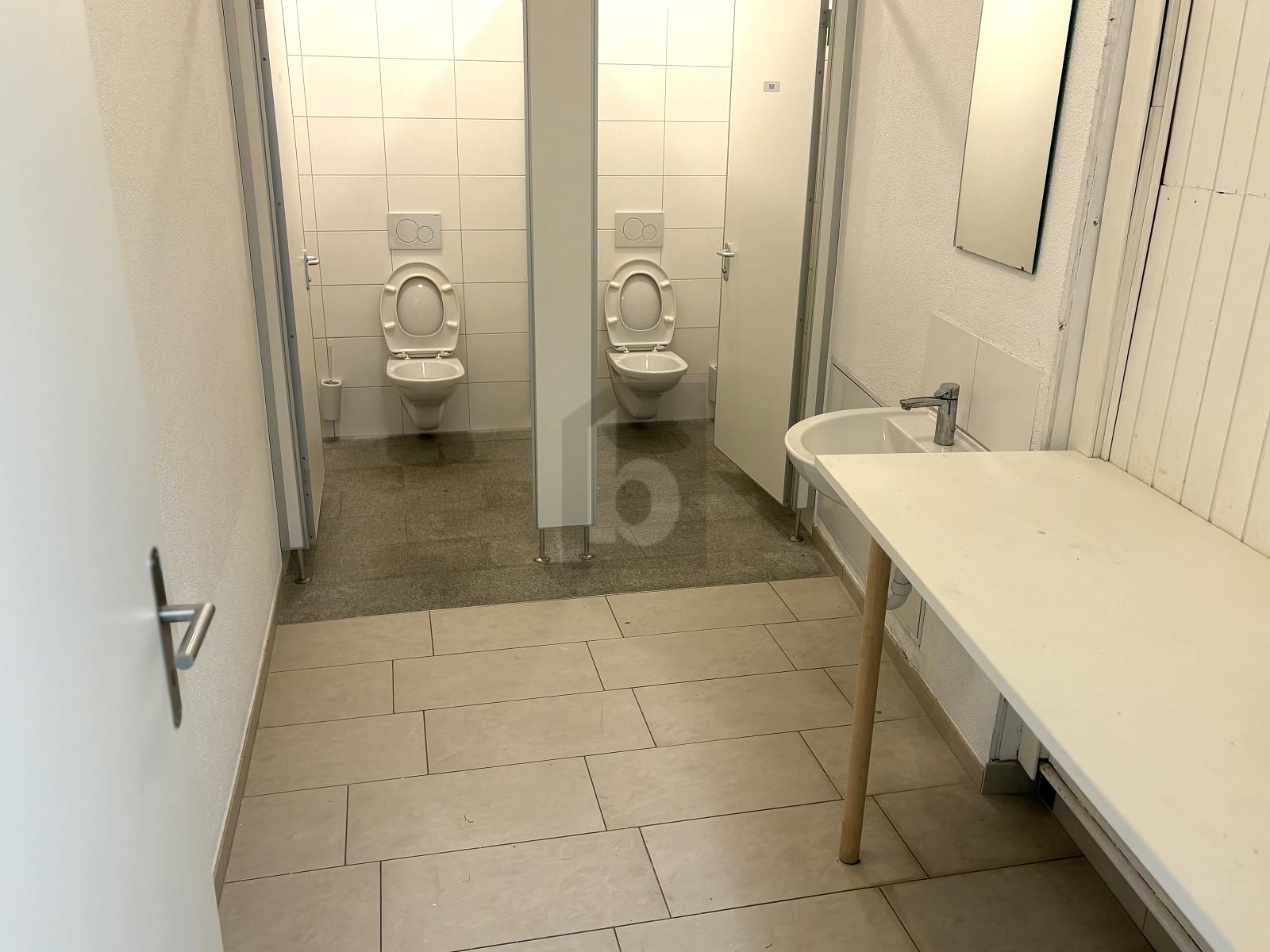 GROSSZÜGIGES GEWERBEOBJEKT MIT ZÜRICHSEE-FLAIR - 3