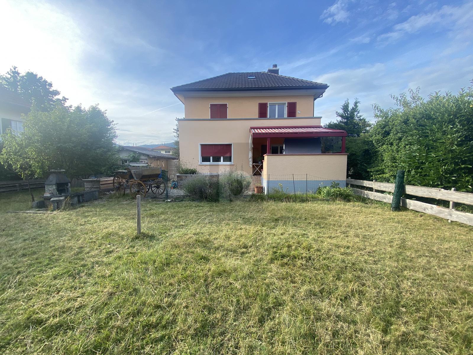 FAMILIENFREUNDLICH, MIT GROSSEM GARTEN - 0
