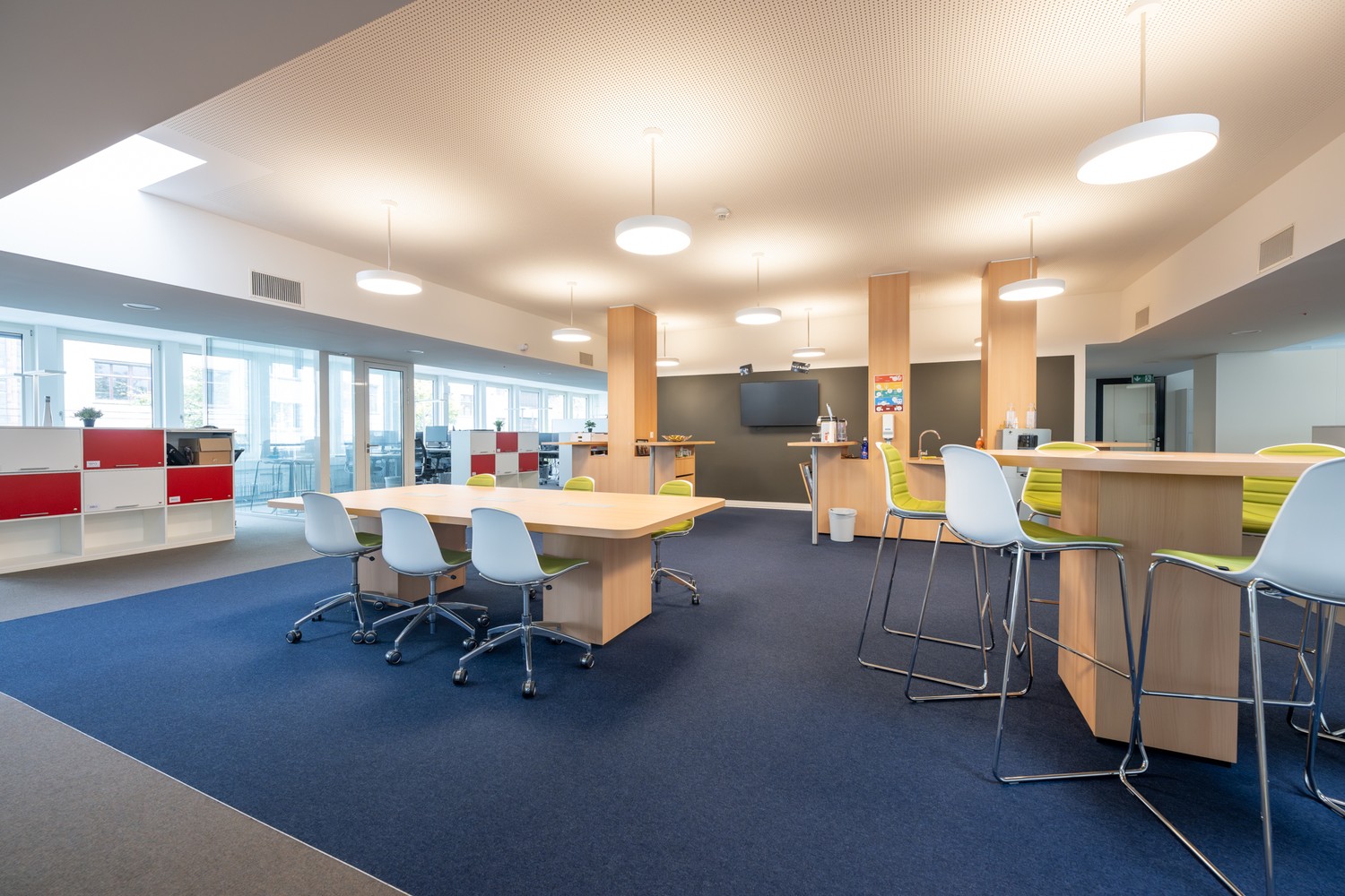 Modern ausgebaute Openspace-Bürofläche direkt am Bahnhof - 1