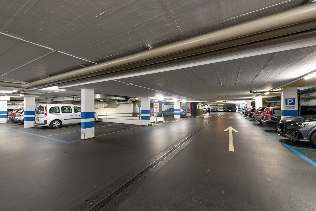 Ihr Einstellhallenplatz im Herzen von Lyss - 0