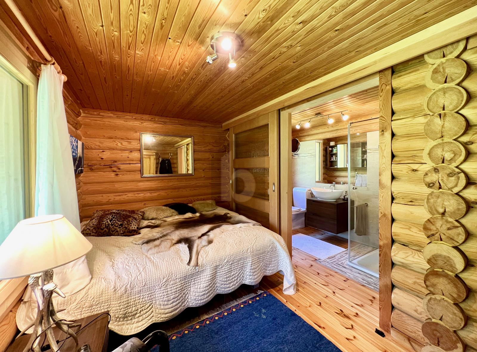HEIMELIGE LAGE IM GRÜNEN, NÄHE AROSA - 1
