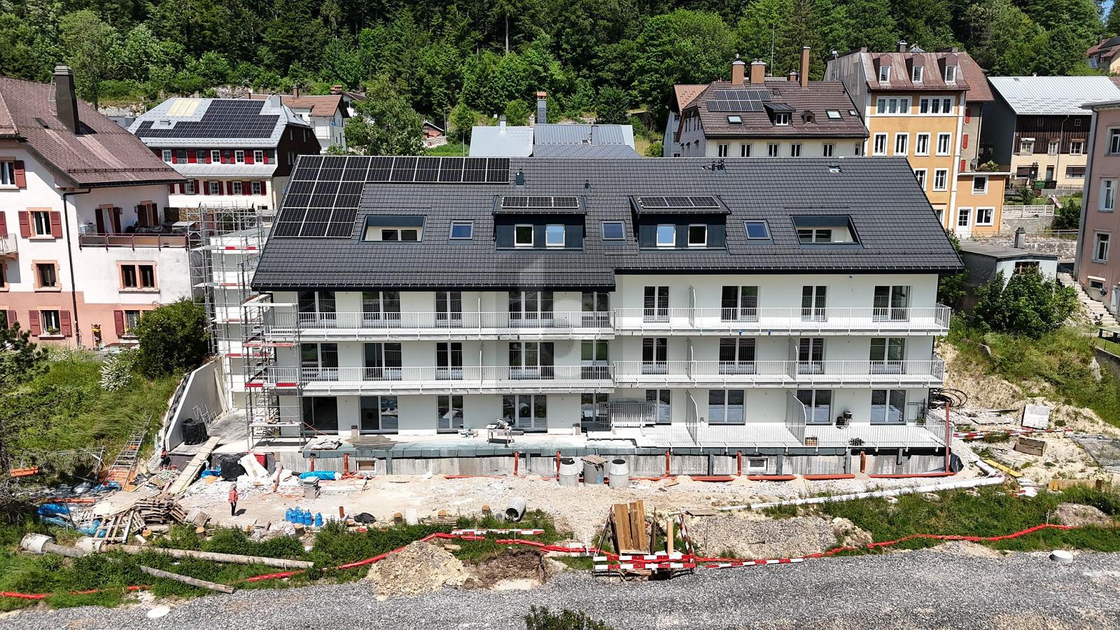 SPACIEUX AVEC BALCON (LOT 8/9/10) - 0