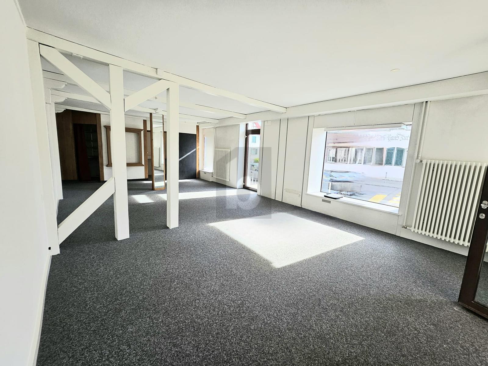 ERSTKLASSIGE LAGE IN DIELSDORF - 1