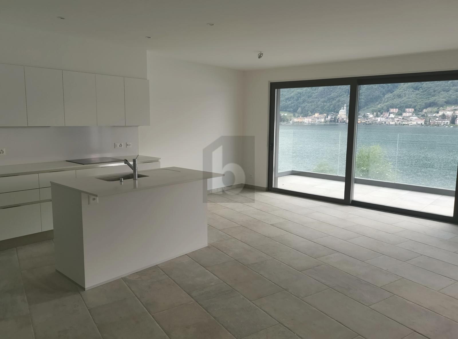 MODERNO CON VISTA LAGO - 1