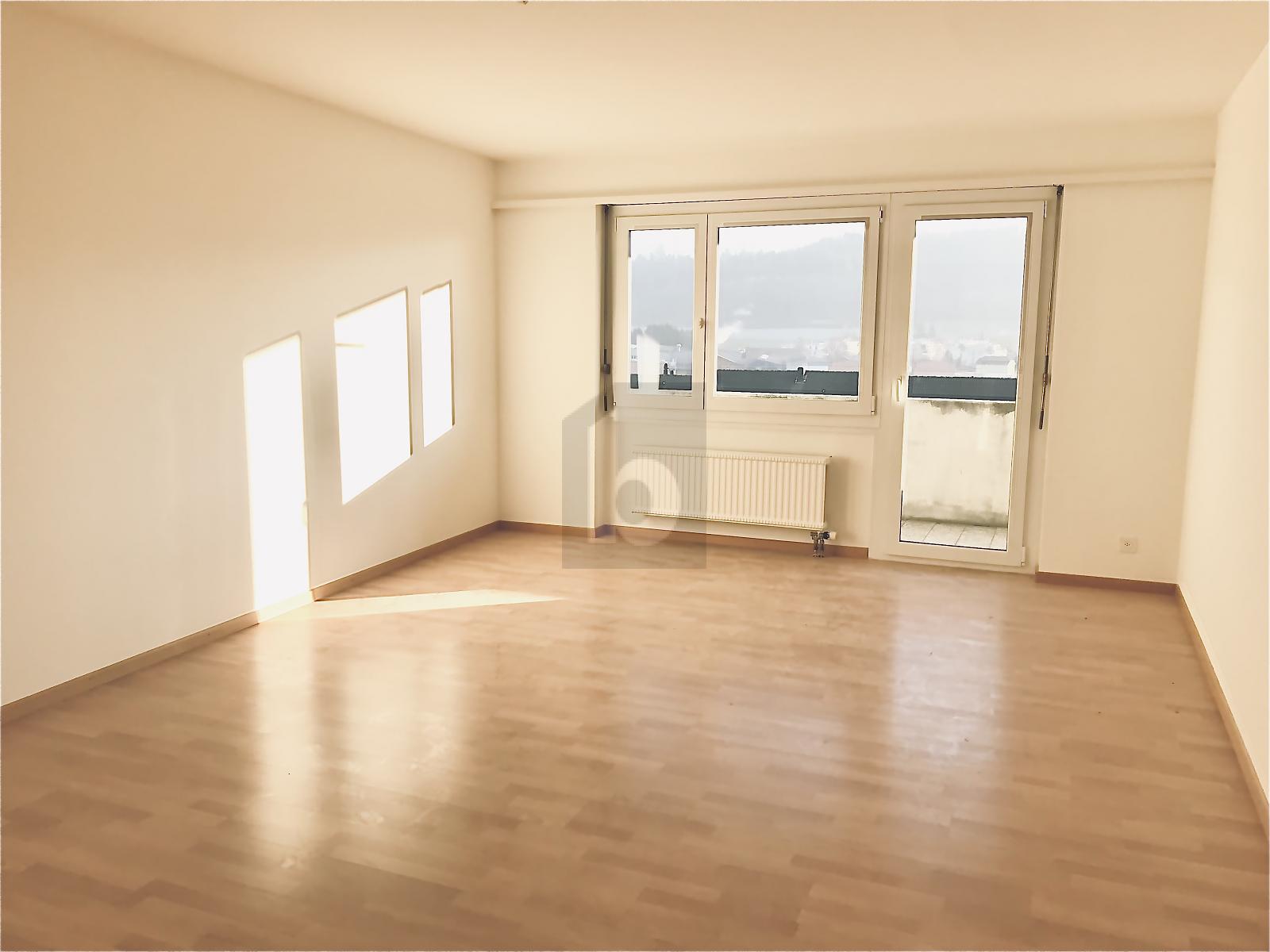 GROSSZÜGIG, ZENTRAL, MIT BALKON - 0