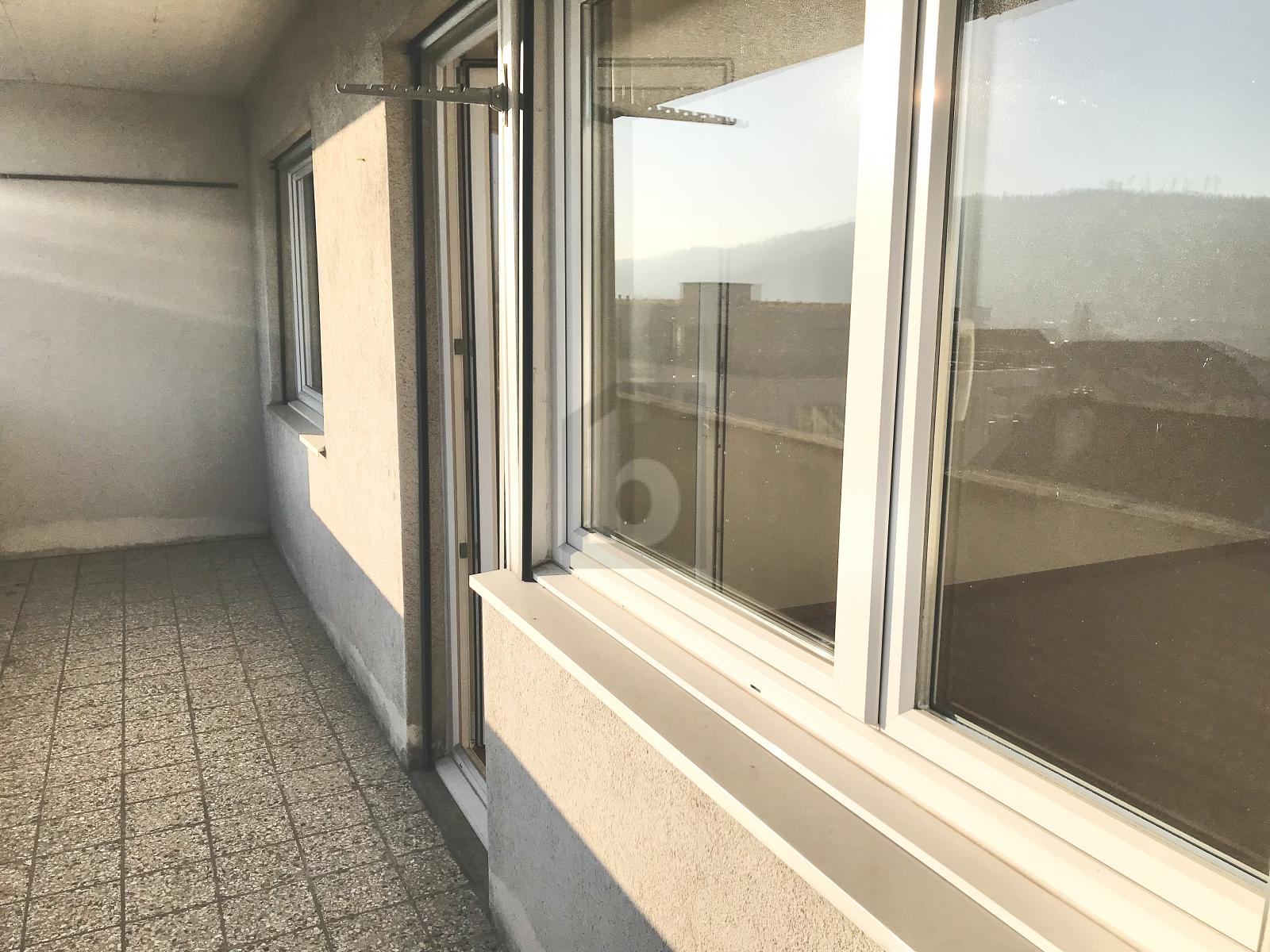 GROSSZÜGIG, ZENTRAL, MIT BALKON - 2