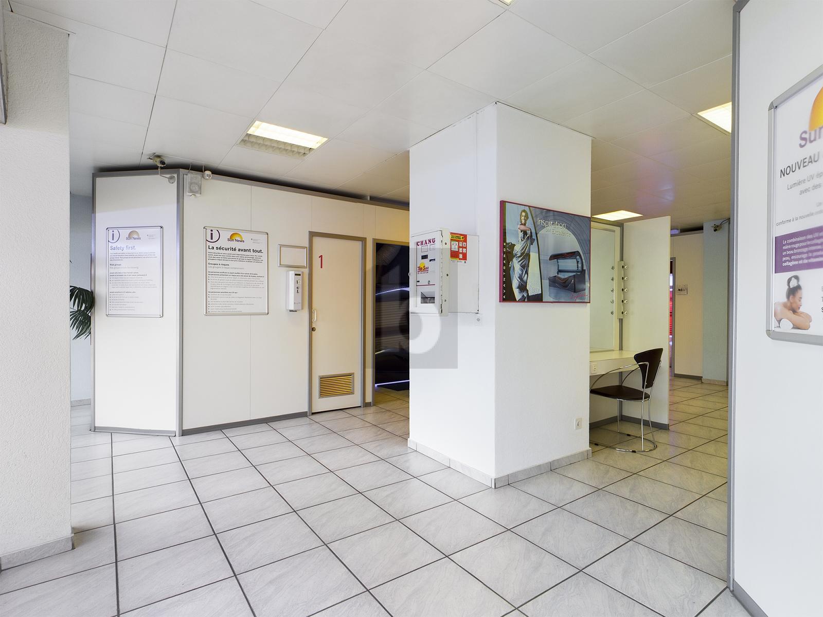 LOCAL COMMERCIAL - POUR TOUT COMMERCE - 0