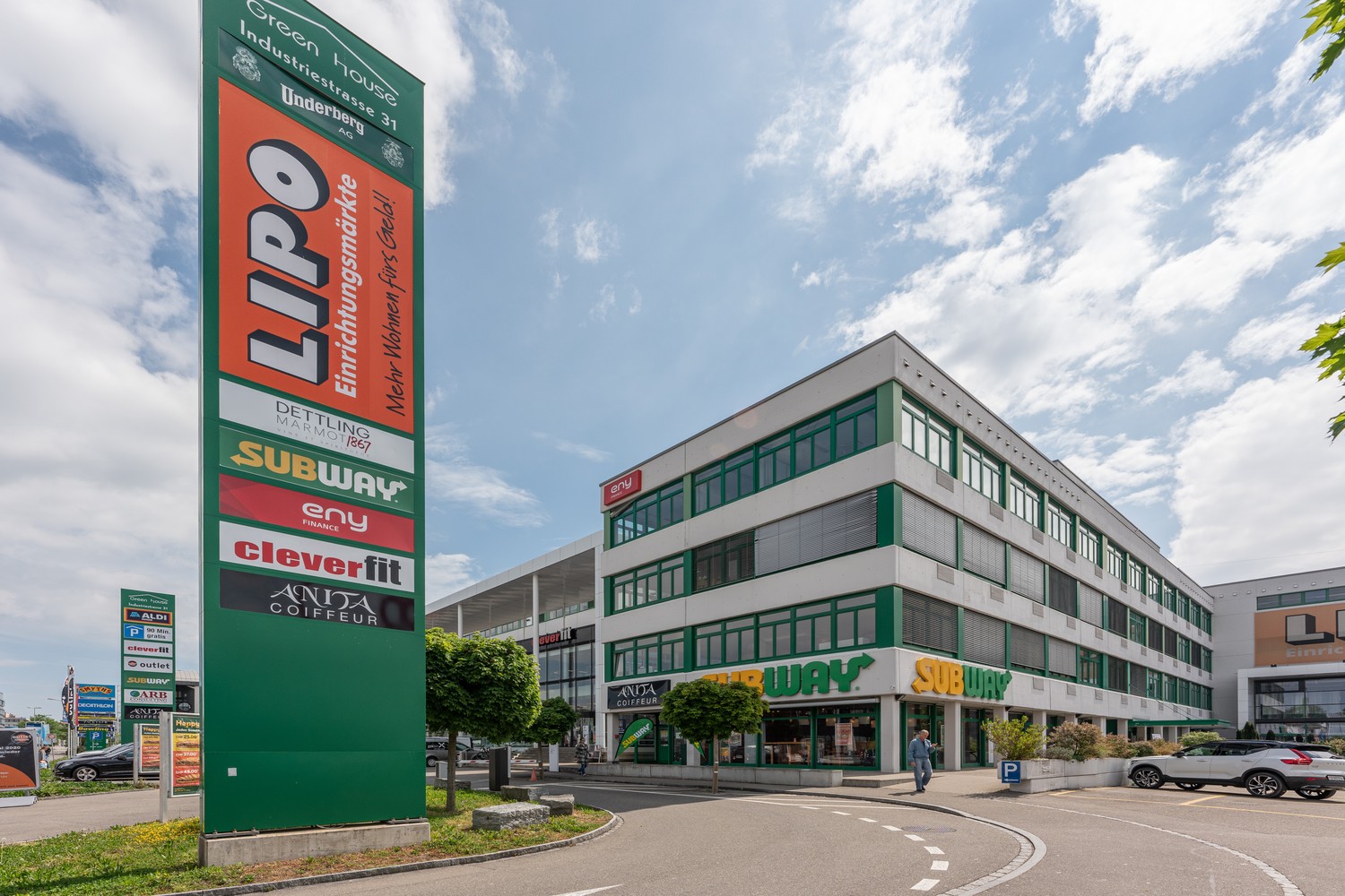 GREEN HOUSE Dietlikon: Top Retailfläche in bester Lage - 1